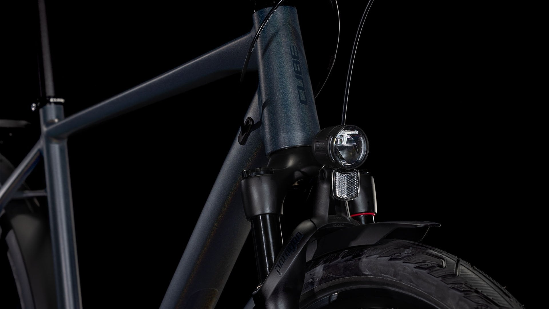 Cube KATHMANDU SLX