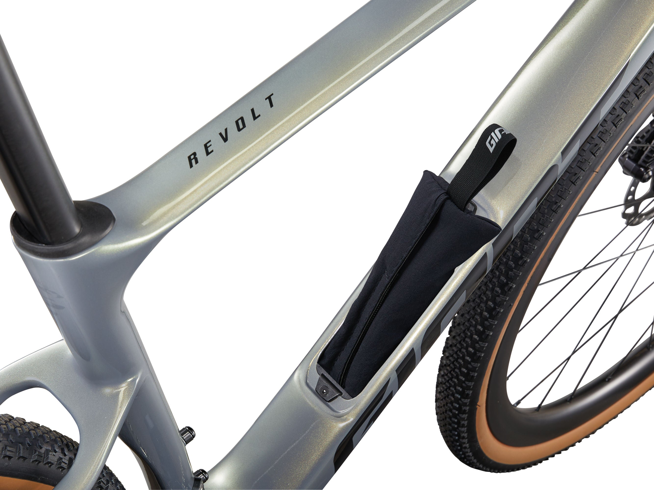 Giant velo gravel Revolt Advanced 0