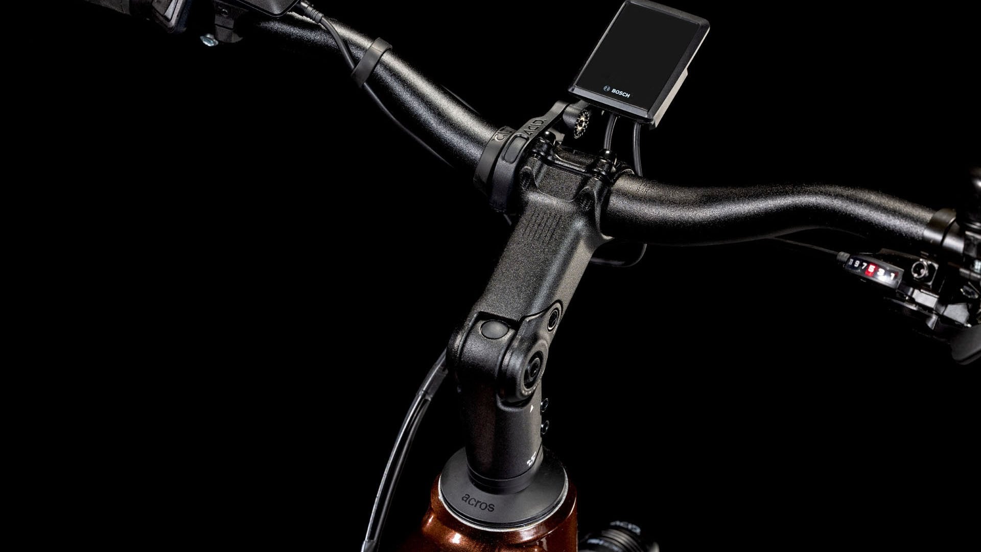 CUBE TOURING HYBRID PRO 625
